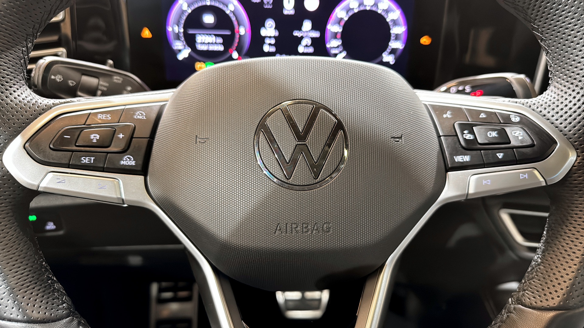 Volkswagen Tiguan JBP39D