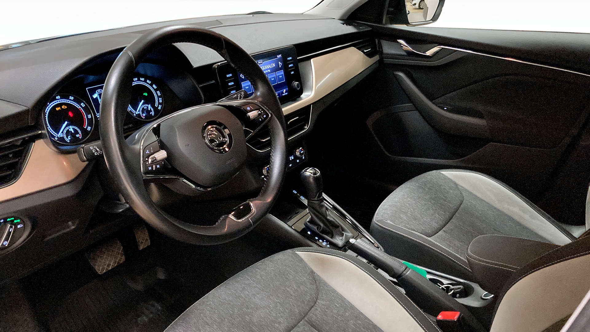 Skoda Scala JBS49C
