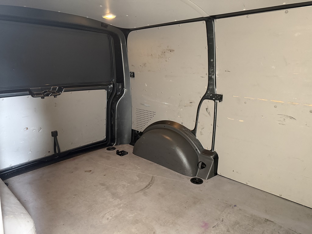 Volkswagen T6 JBS567