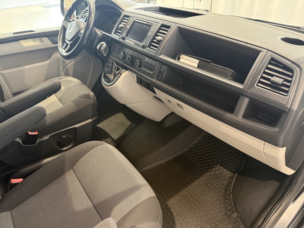 Volkswagen T6 JBS567