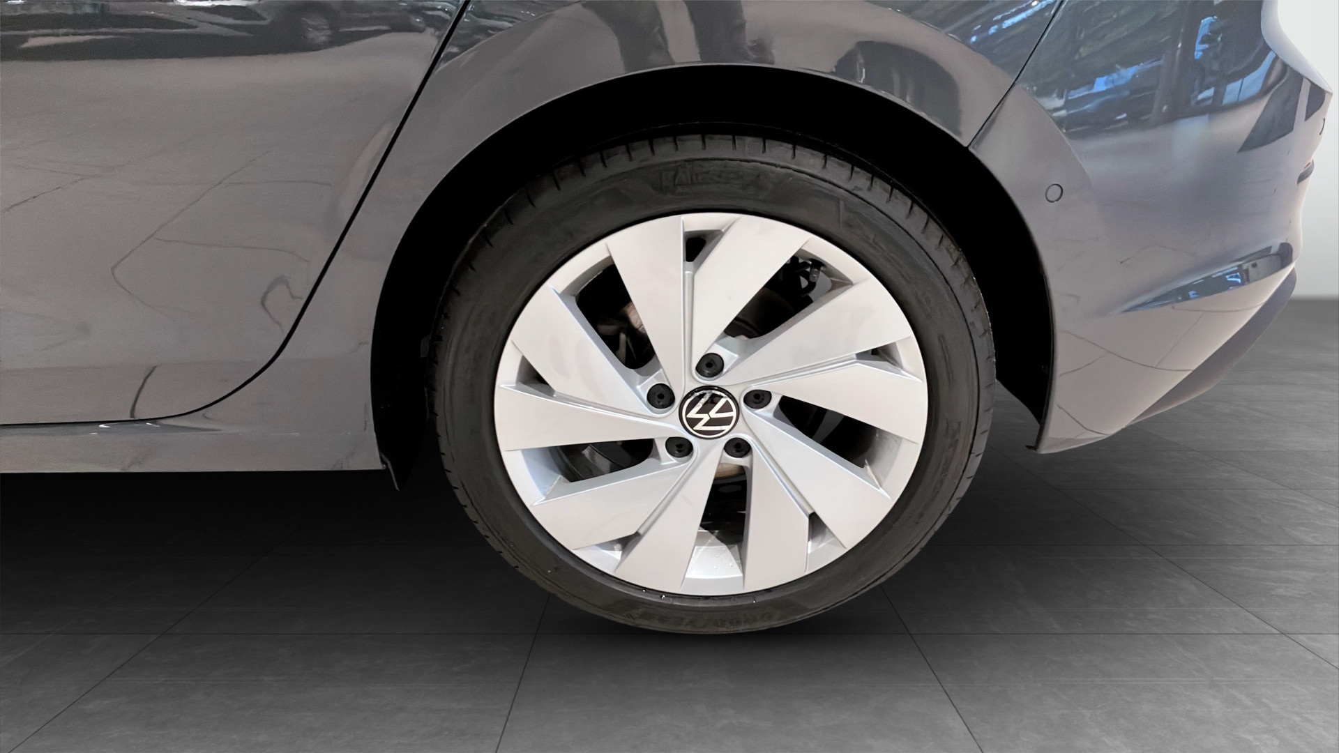 Volkswagen Golf JBT14C