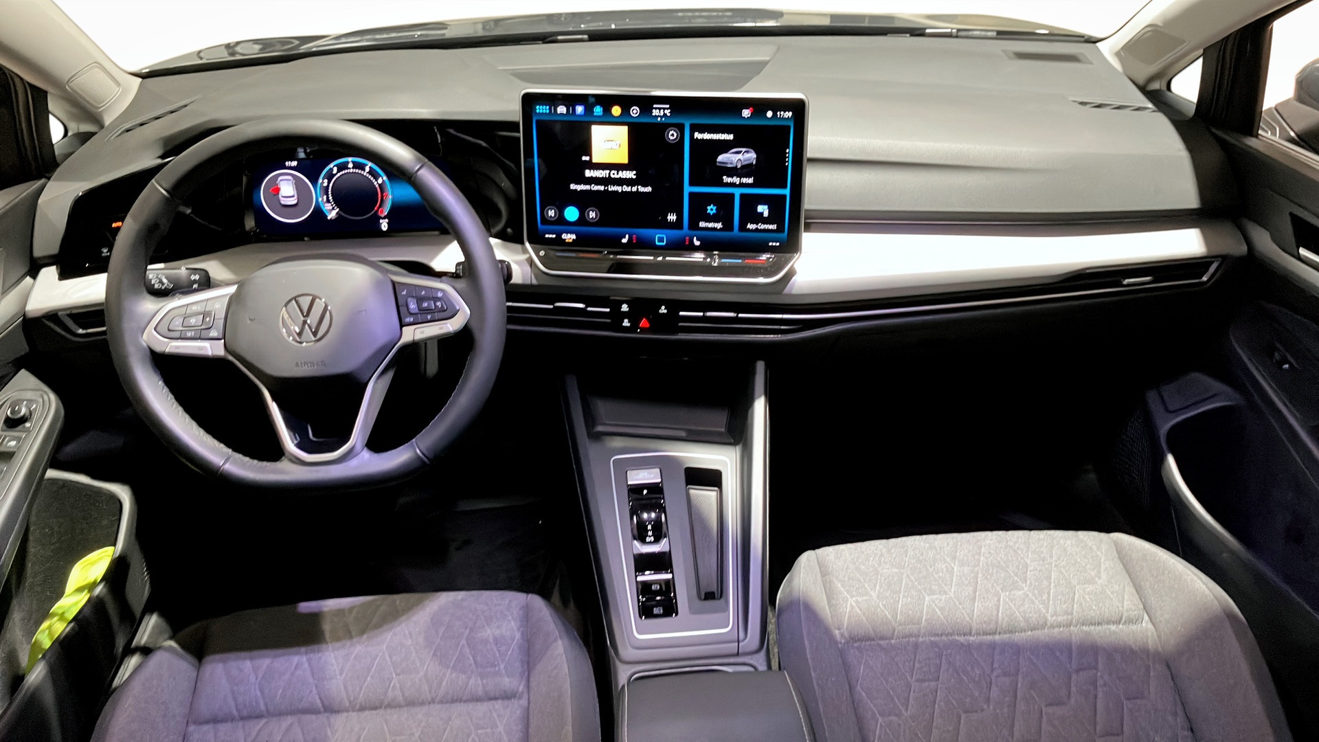 Volkswagen Golf JBT14C