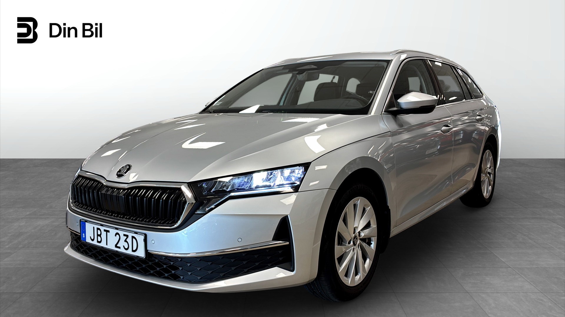 Skoda Octavia Combi JBT23D