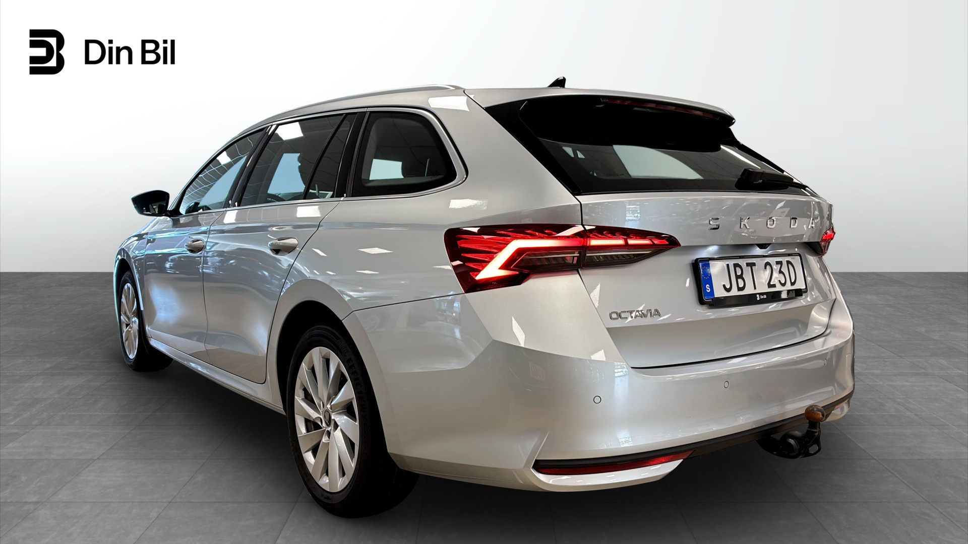 Skoda Octavia Combi JBT23D