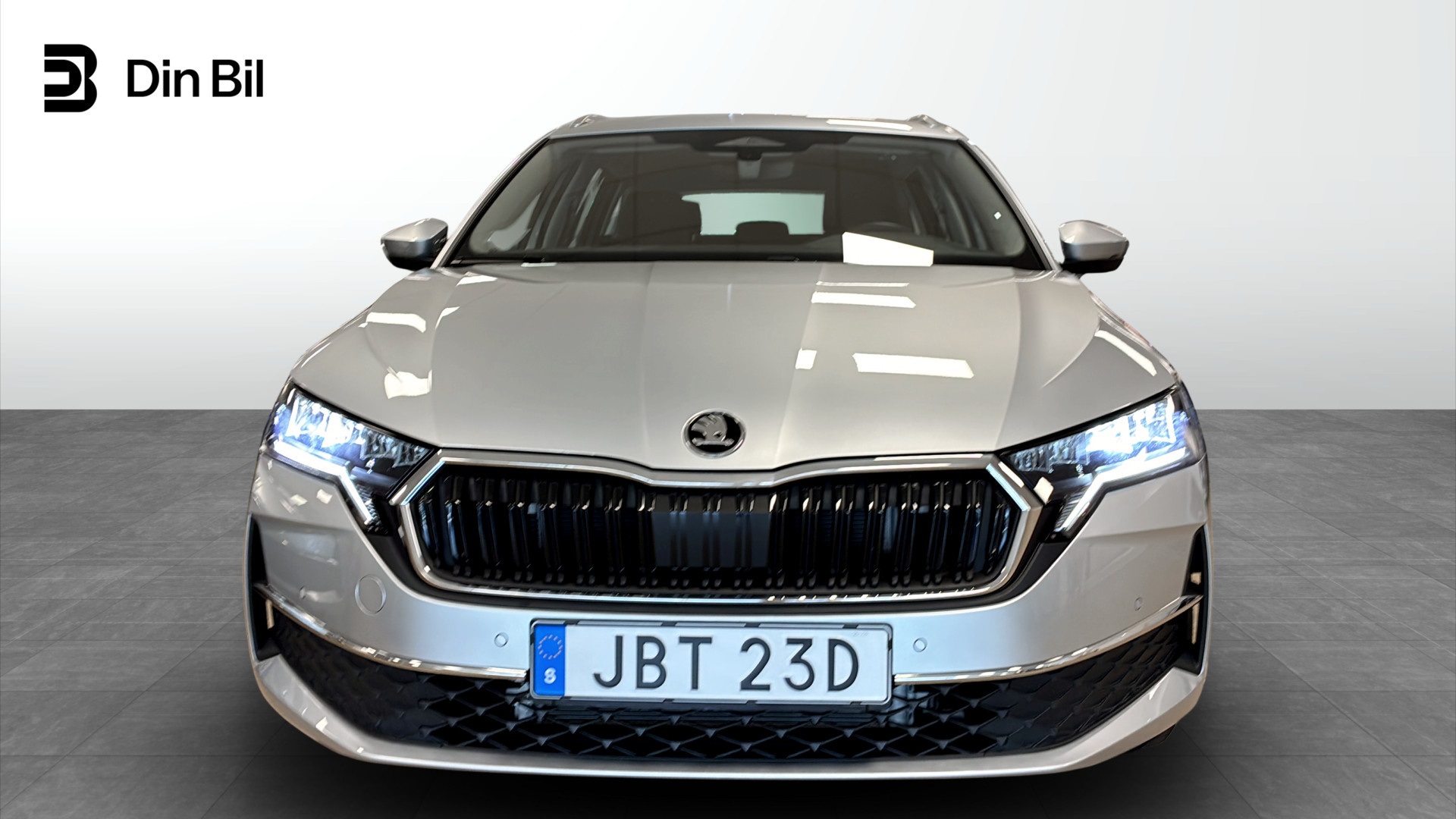 Skoda Octavia Combi JBT23D