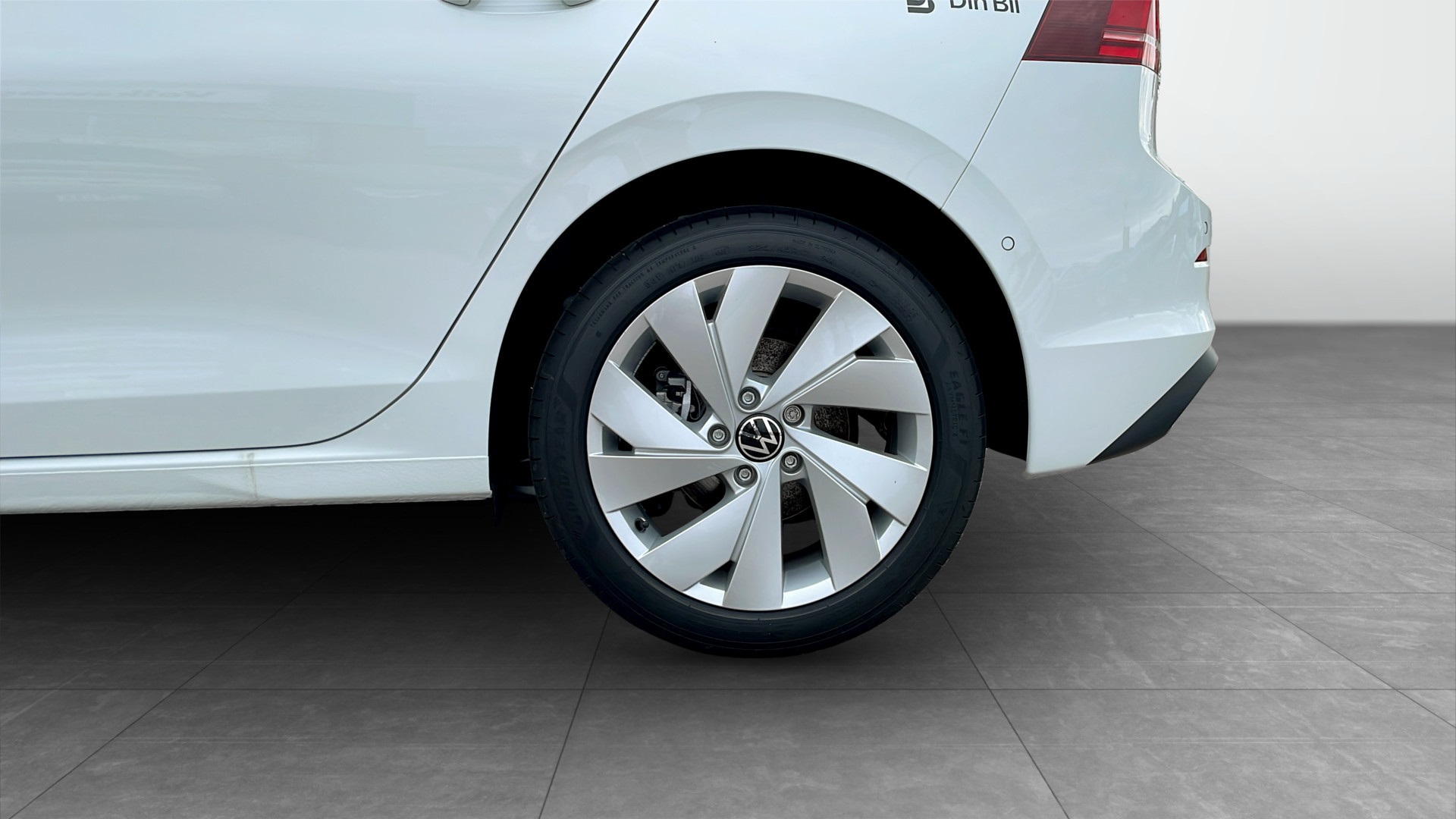 Volkswagen Golf JBT28L