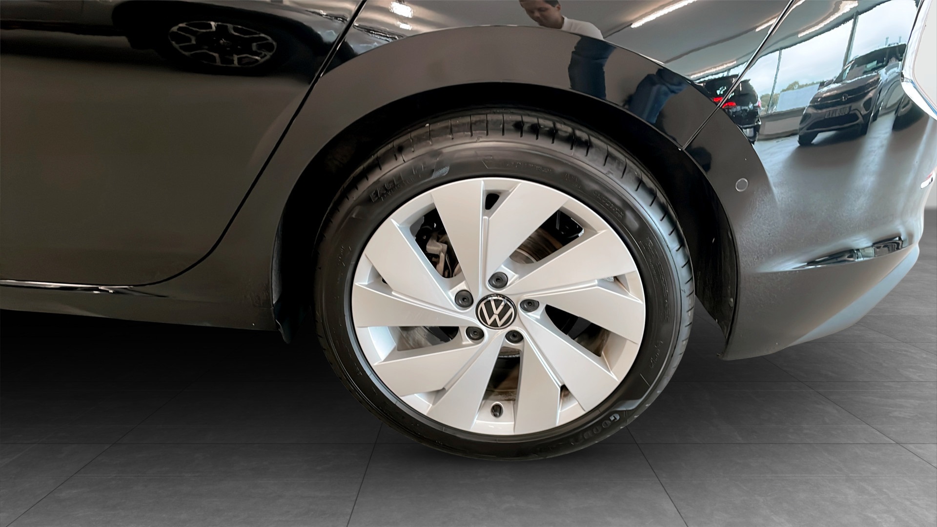 Volkswagen Golf JBT44R