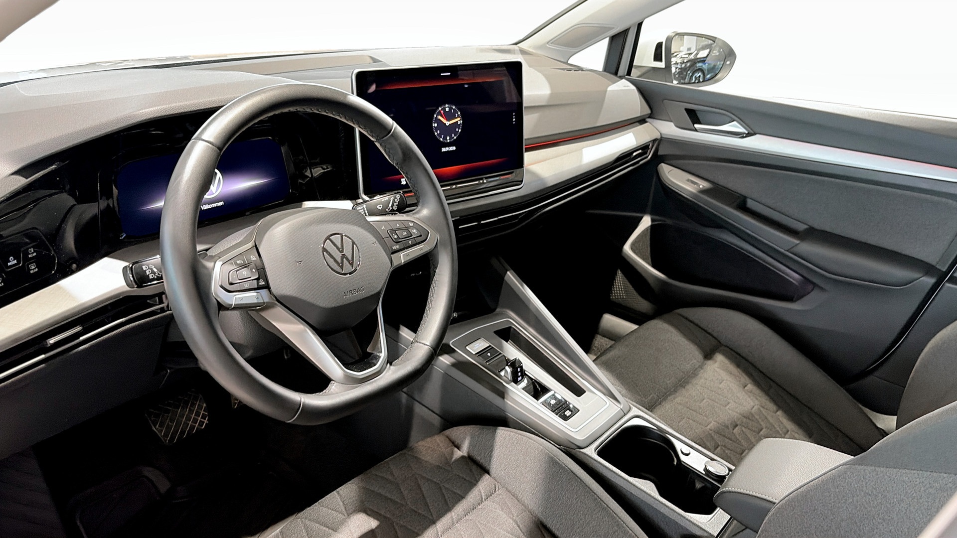 Volkswagen Golf JBU31D