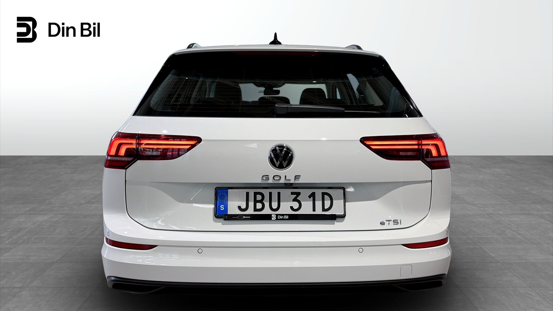 Volkswagen Golf JBU31D