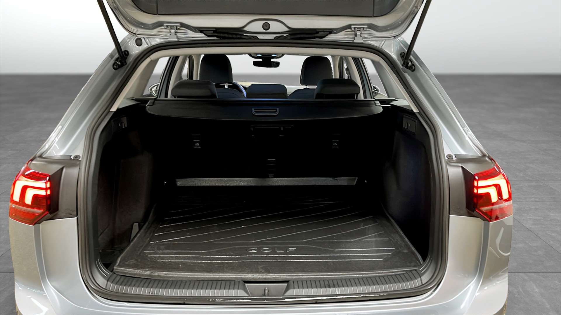 Volkswagen Golf Sportscombi JBU52F
