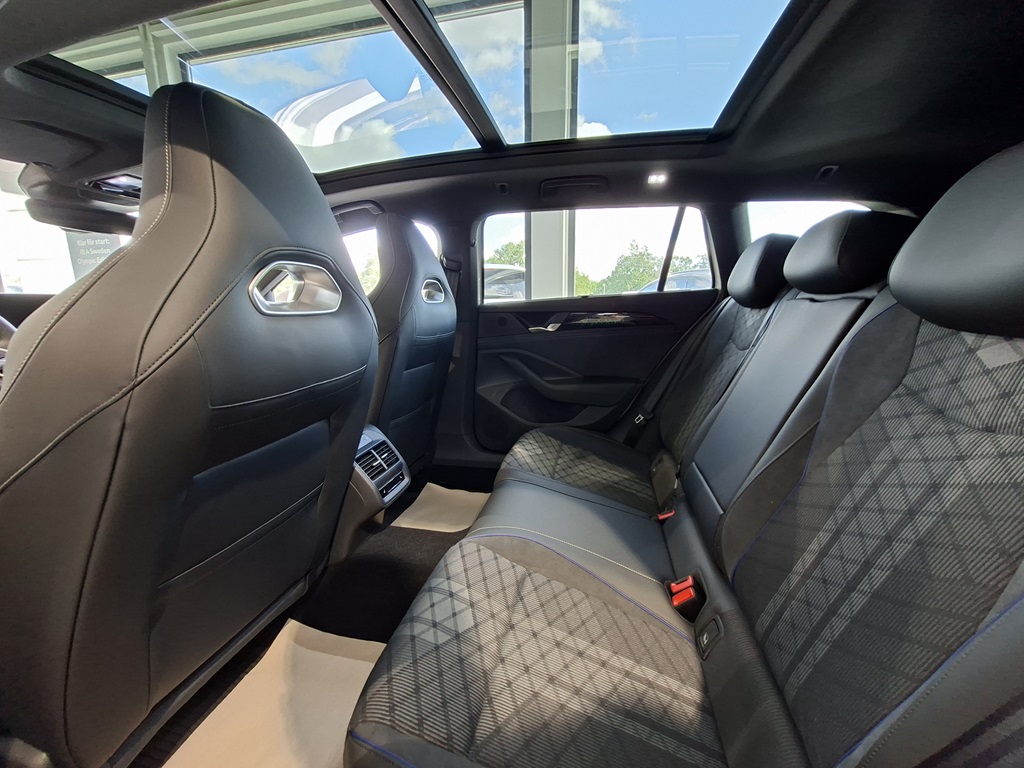 Volkswagen Passat JBX80Z