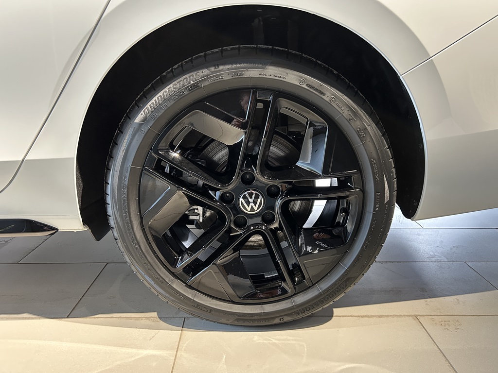Volkswagen Passat JBY84C