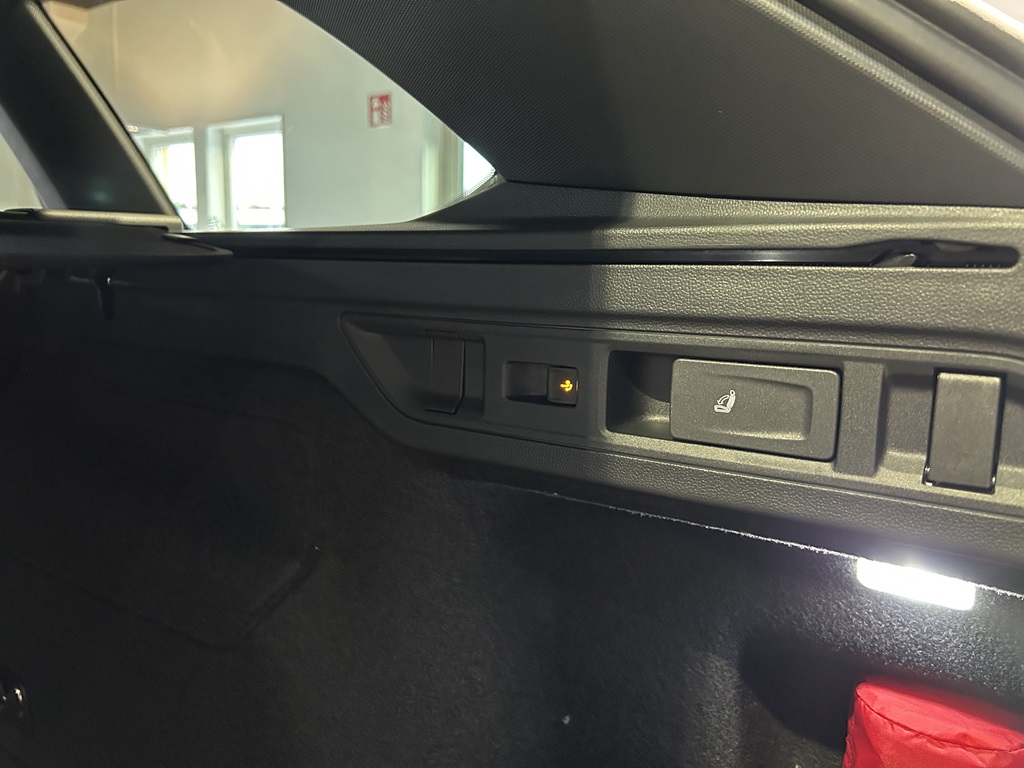 Volkswagen Passat JBY84C