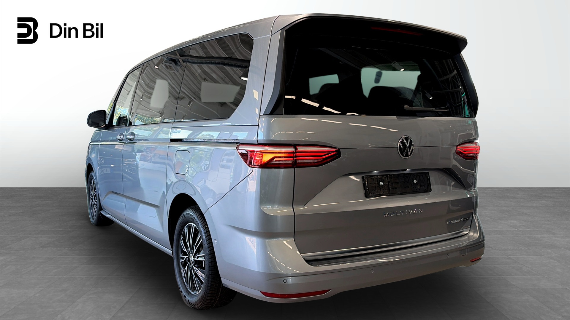 Volkswagen T7 Multivan JCA81T