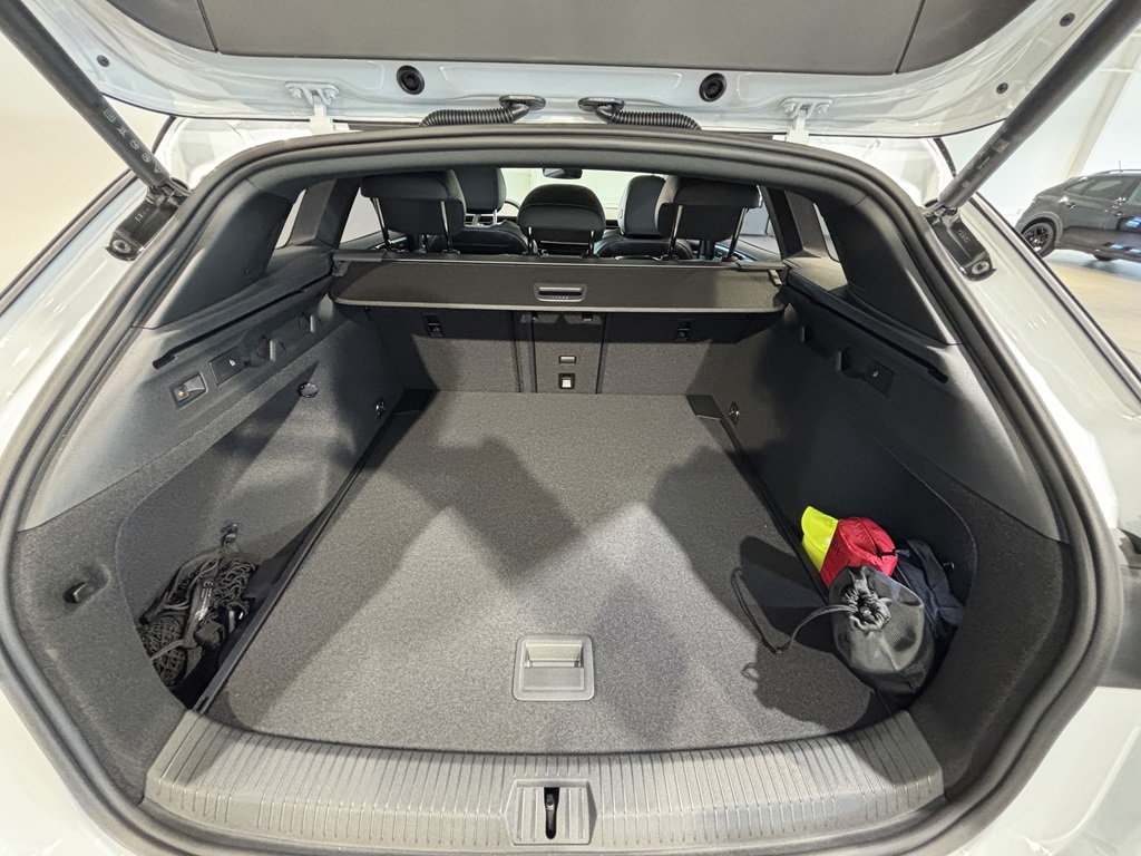 Volkswagen ID.7 Tourer JCA82W