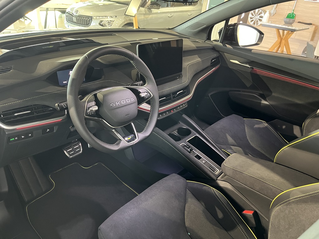 Skoda Elroq JCB95R