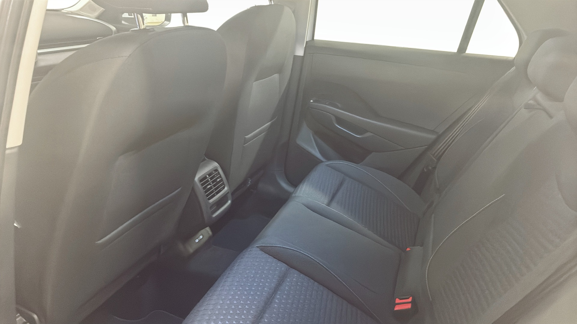 Volkswagen T-Roc JCC04N