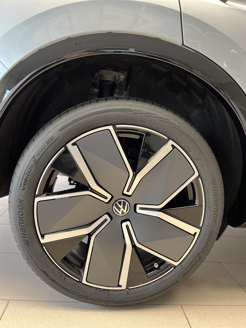 Volkswagen Tiguan JCD59U