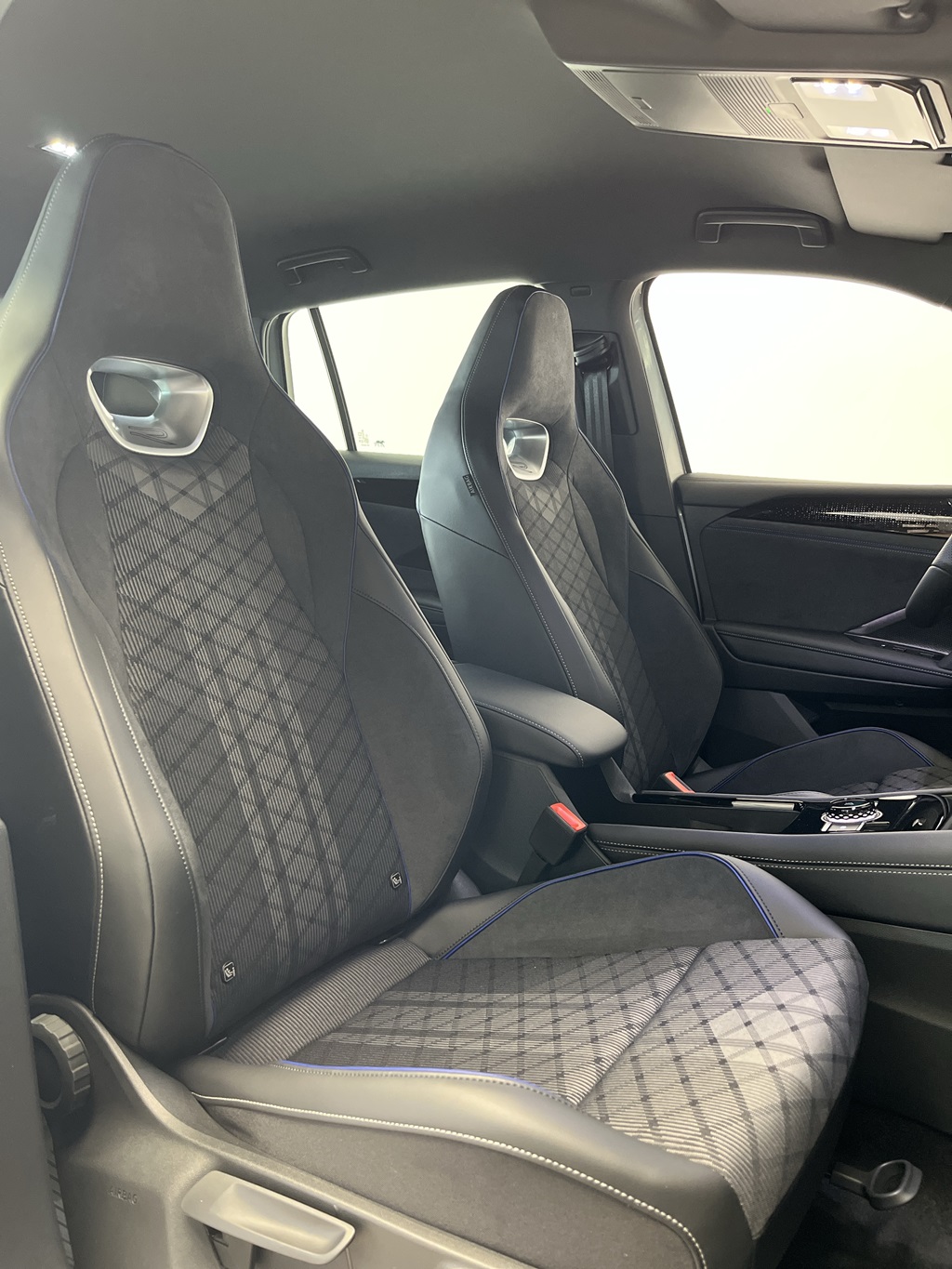 Volkswagen Tiguan JCD59U