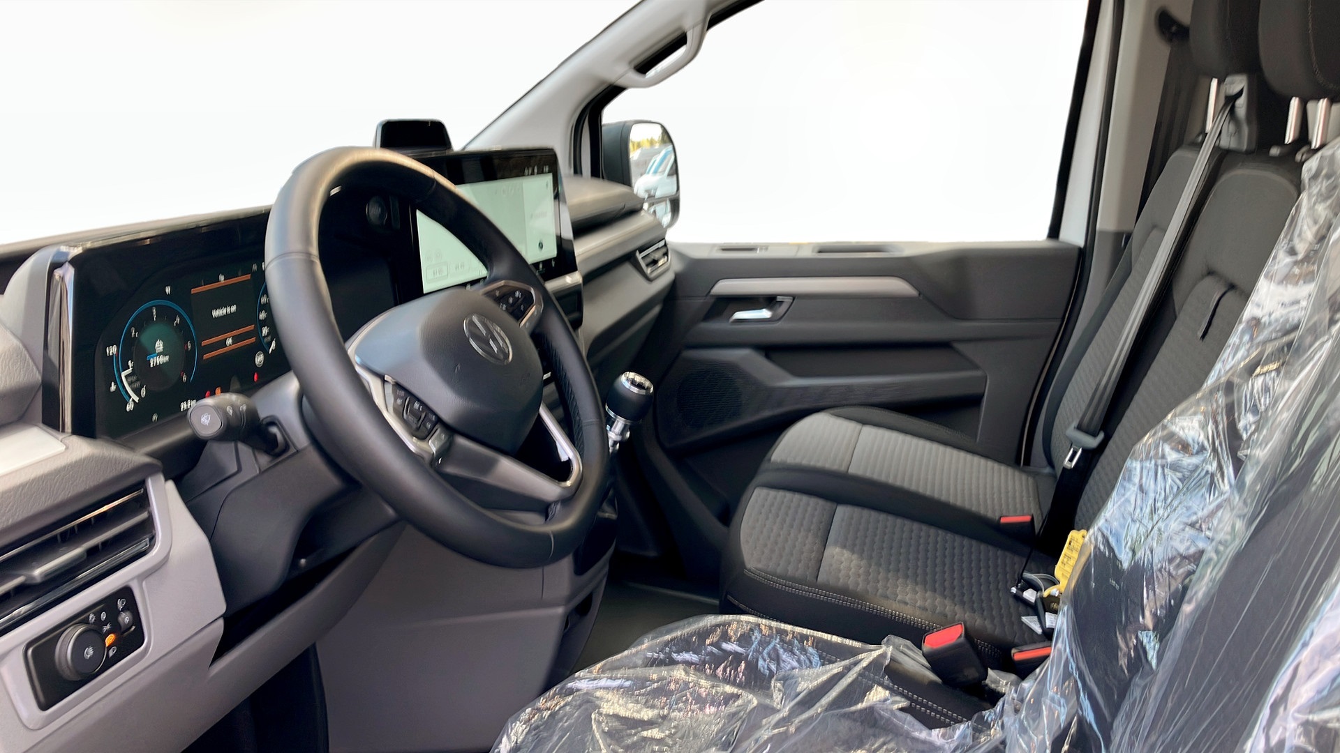 Volkswagen T7 Transporter JCD62E