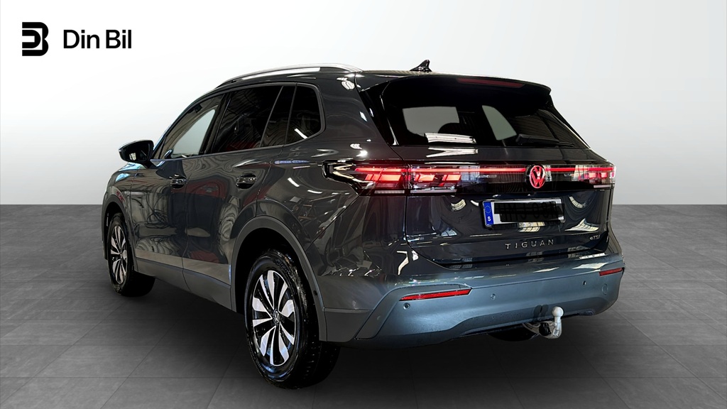 Volkswagen Tiguan JCD80Y