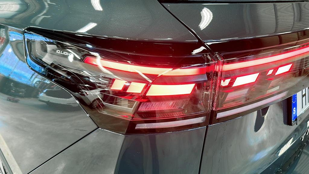 Volkswagen Tiguan JCD80Y