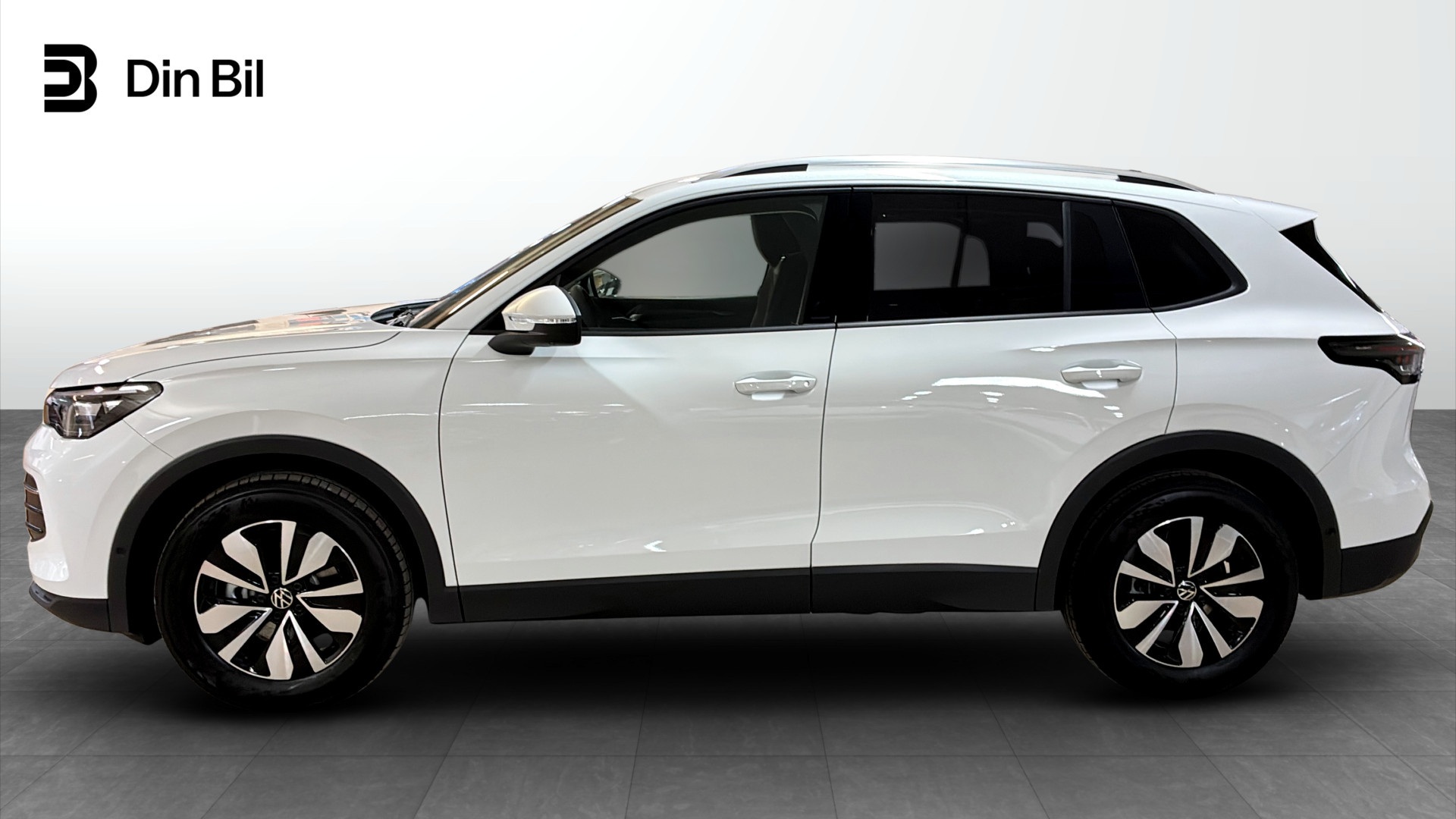 Volkswagen Tiguan JCD97N