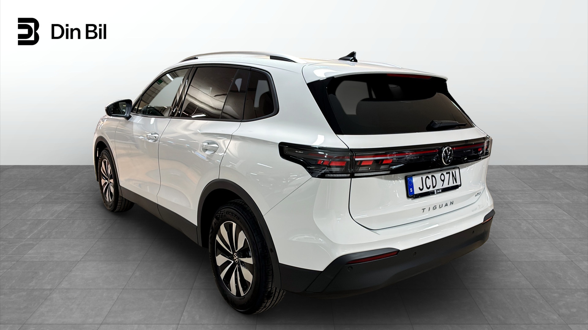 Volkswagen Tiguan JCD97N
