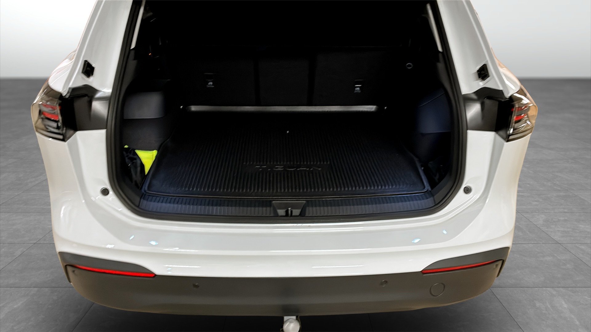 Volkswagen Tiguan JCD97N