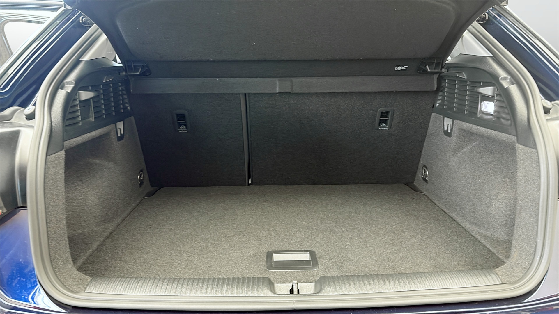 Audi Q2 JDB15L