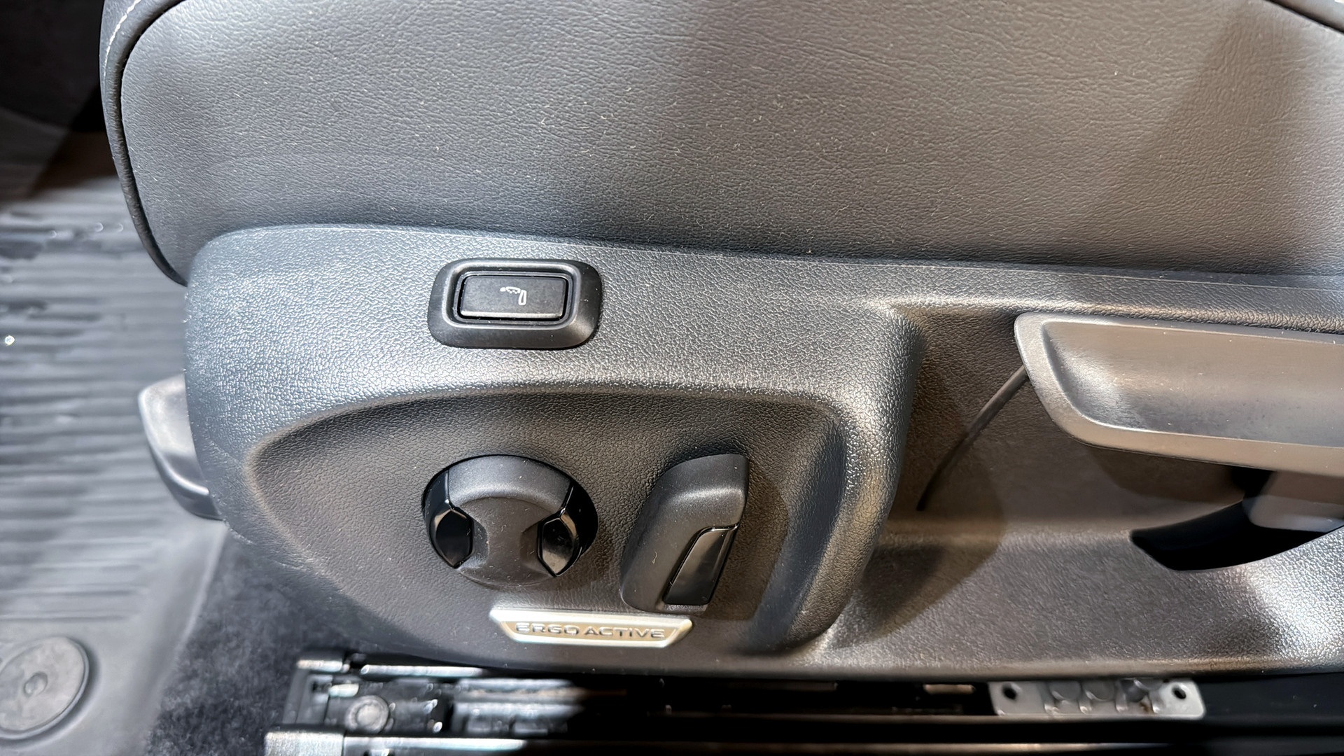Volkswagen Passat JDE59A