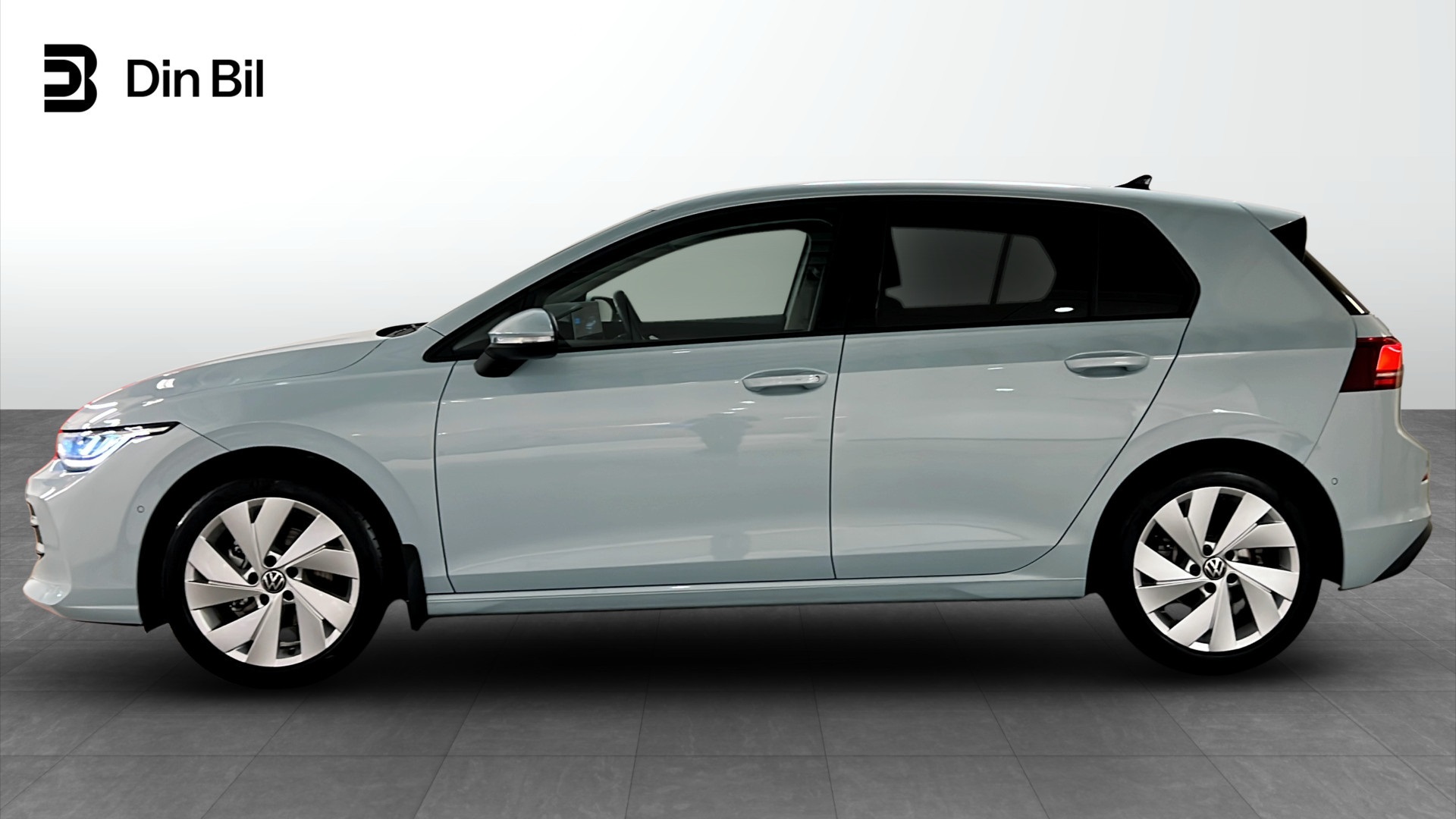 Volkswagen Golf JDG32A