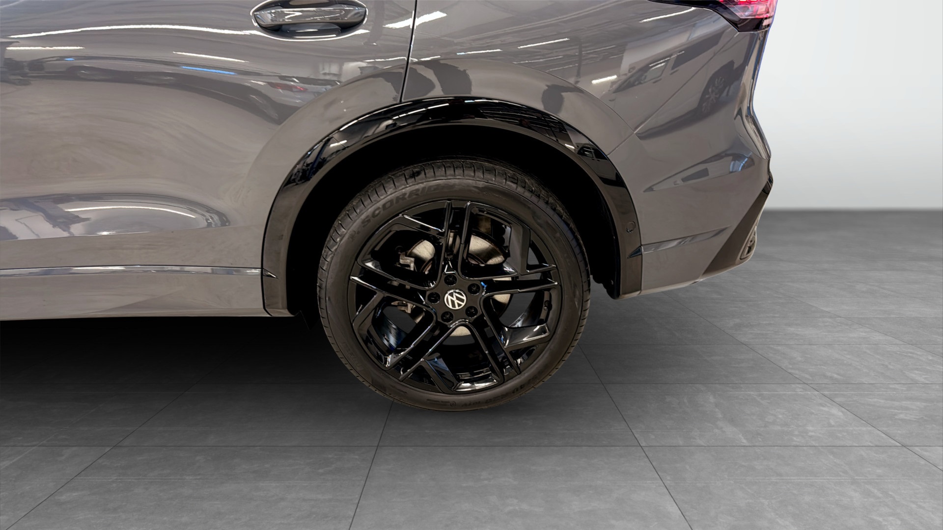 Volkswagen Tiguan JDJ08R