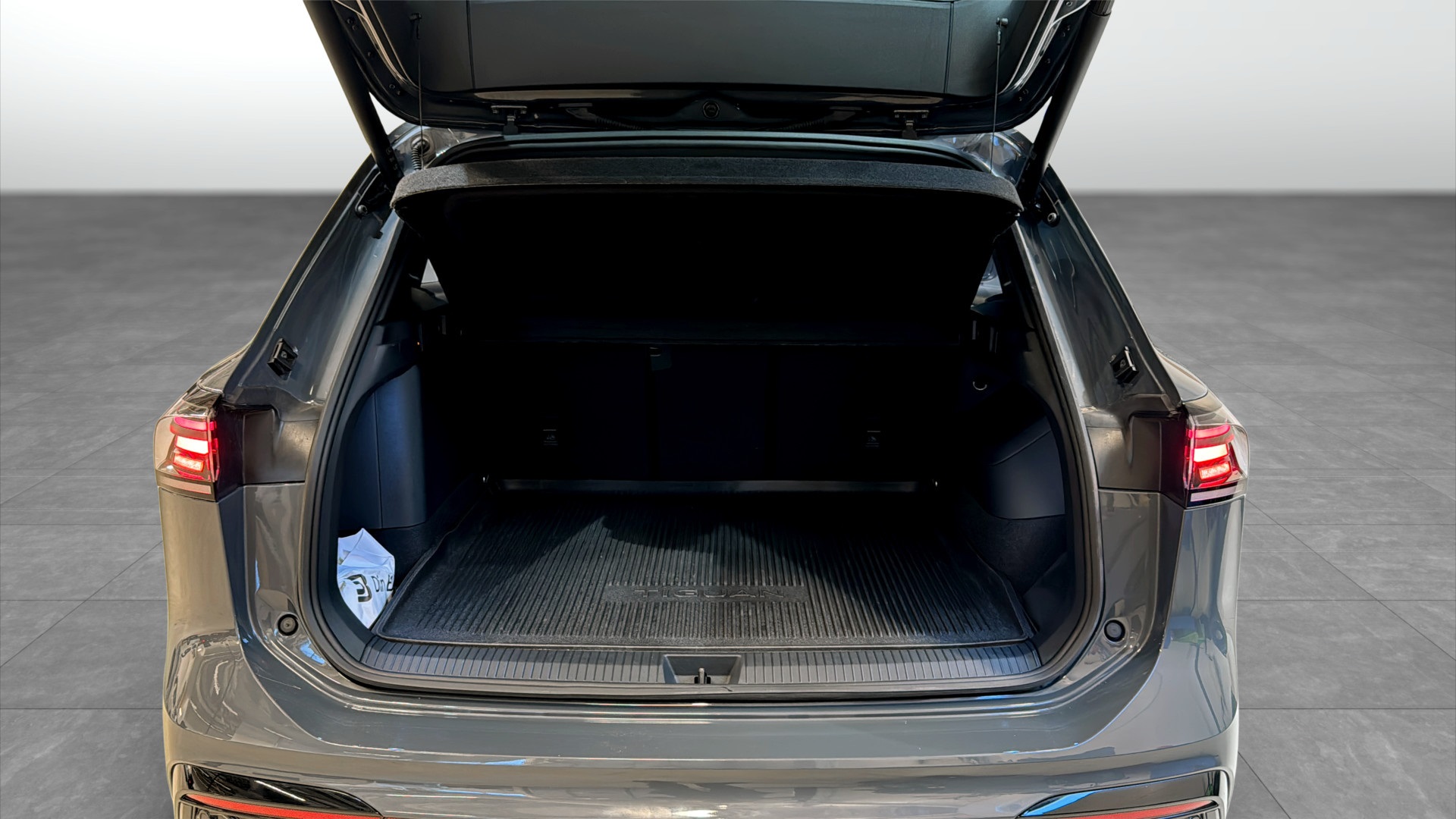 Volkswagen Tiguan JDJ08R