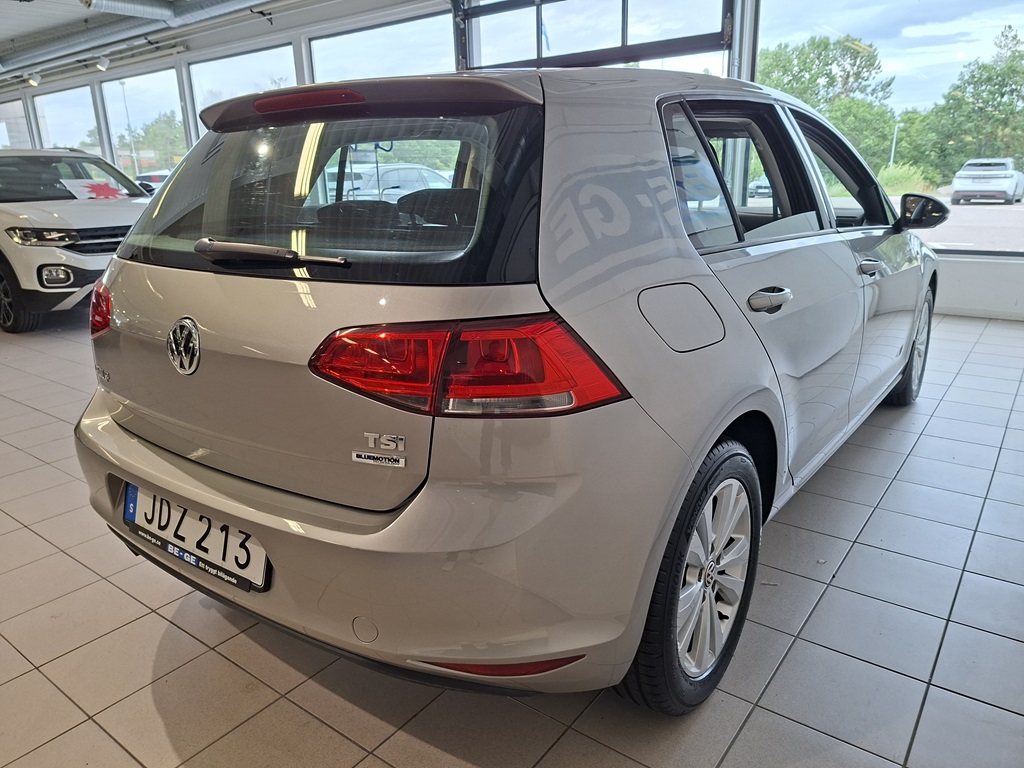 Volkswagen Golf JDZ213