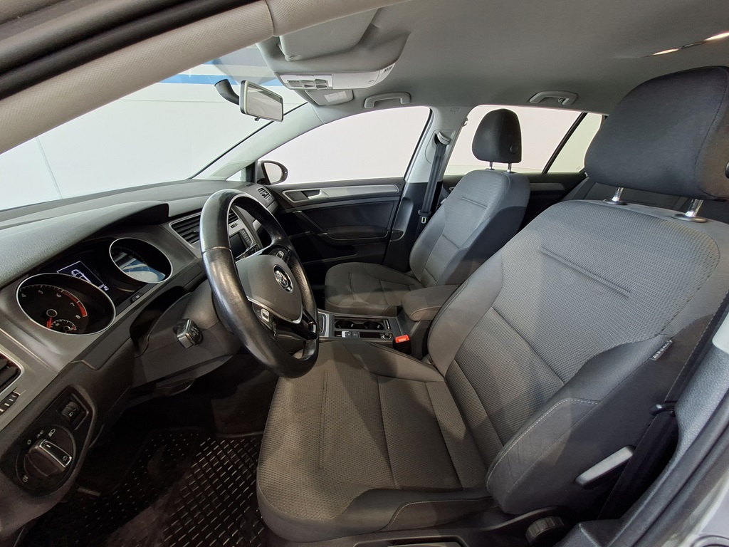 Volkswagen Golf JDZ213