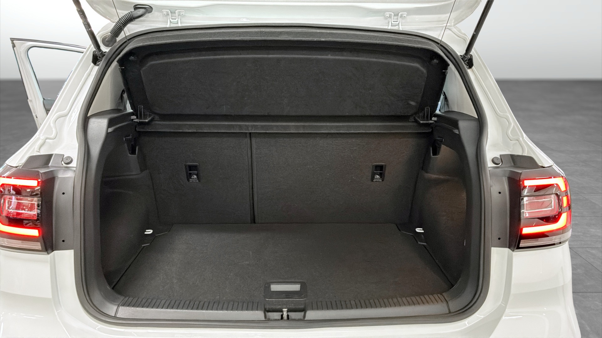 Volkswagen T-Cross JFC15X
