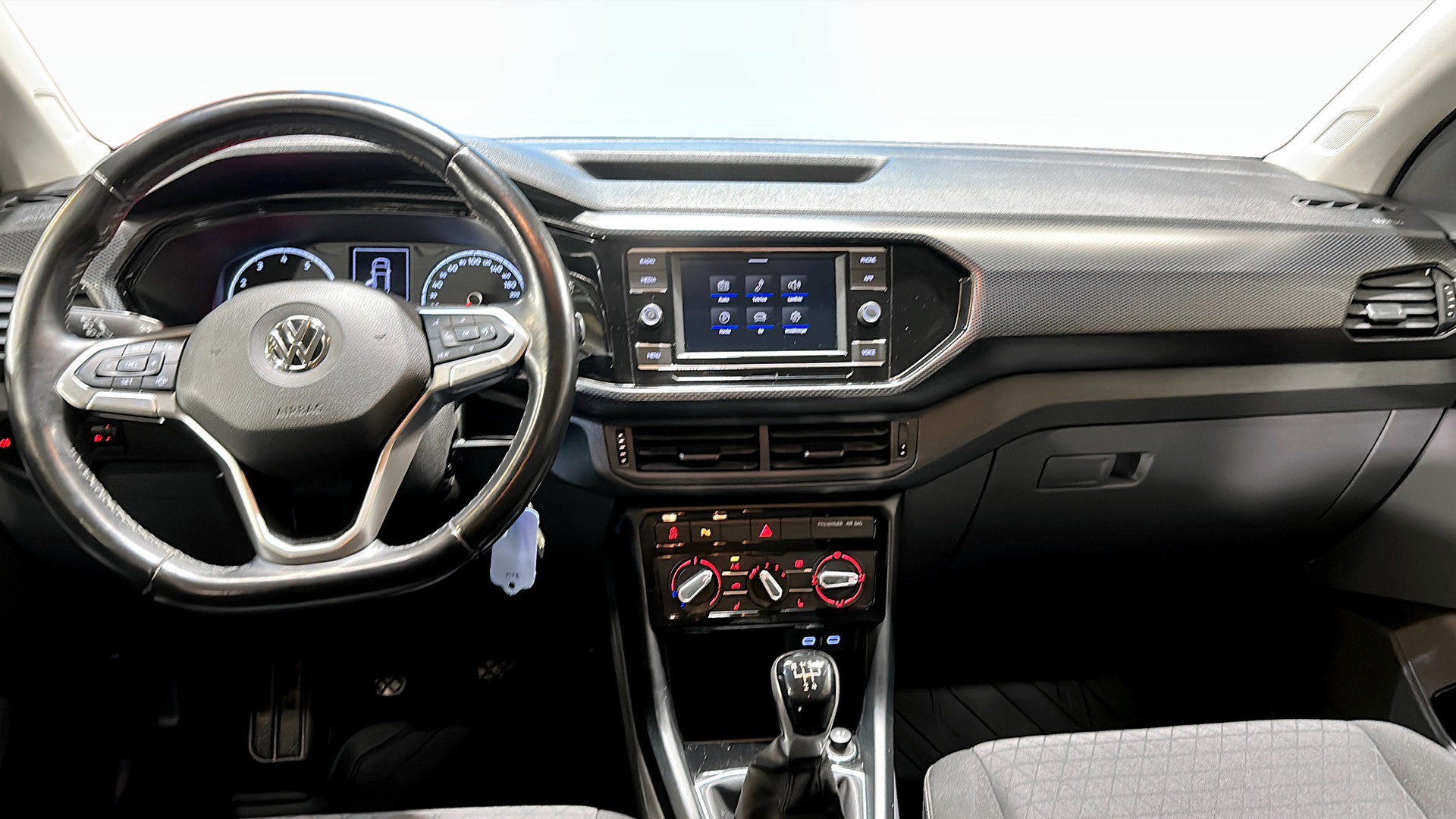 Volkswagen T-Cross JFE18J