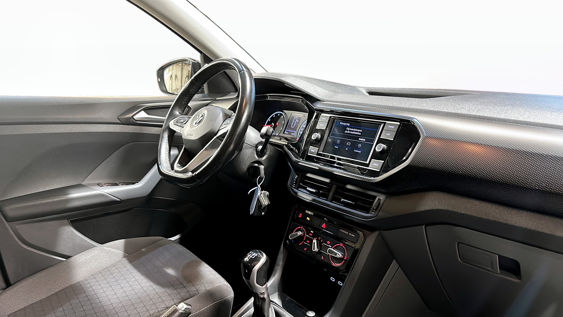 Volkswagen T-Cross JFE18J