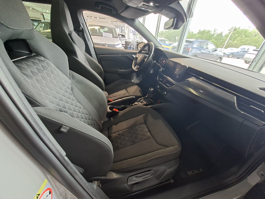 Skoda Scala JFN78L