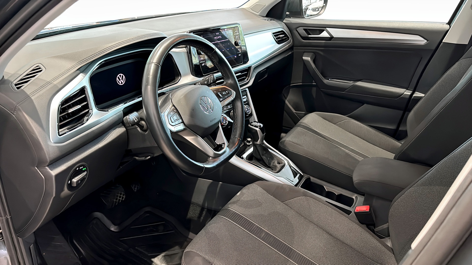 Volkswagen T-Roc JGA52Z