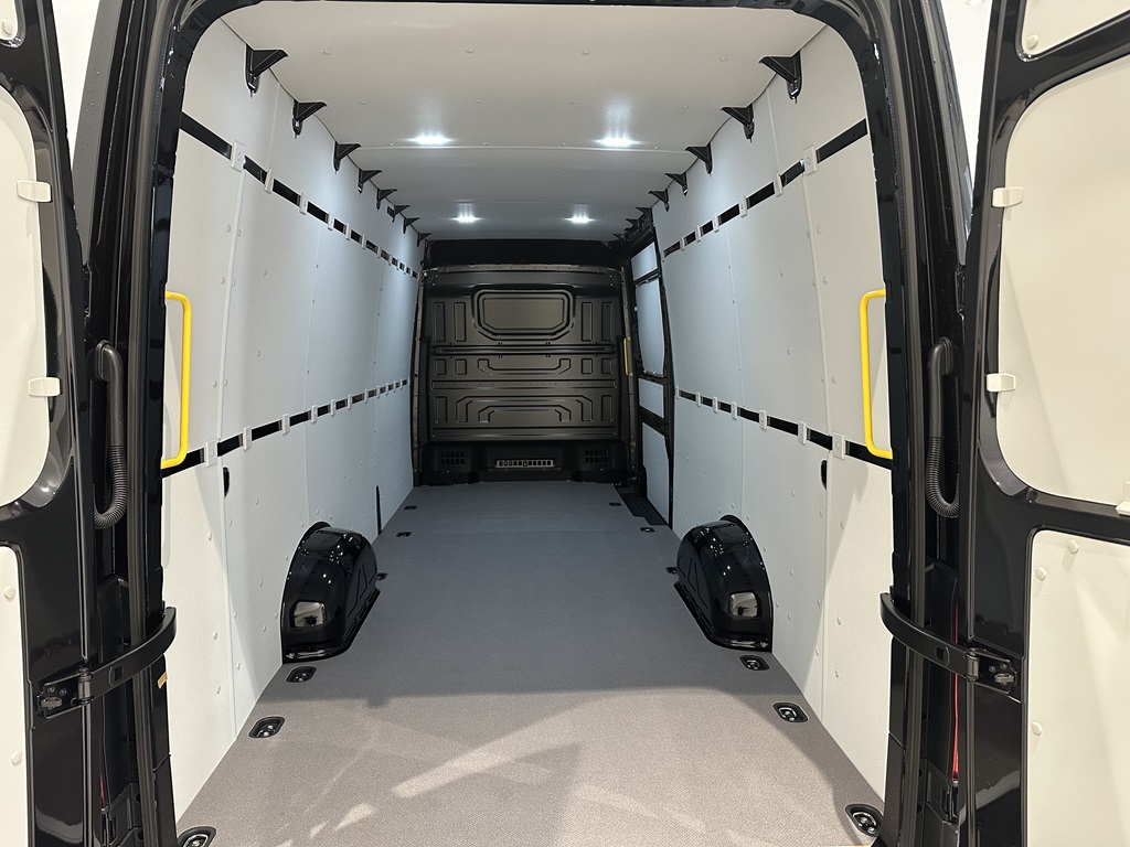 Volkswagen Crafter Skåp kort hjulbas JGN80H