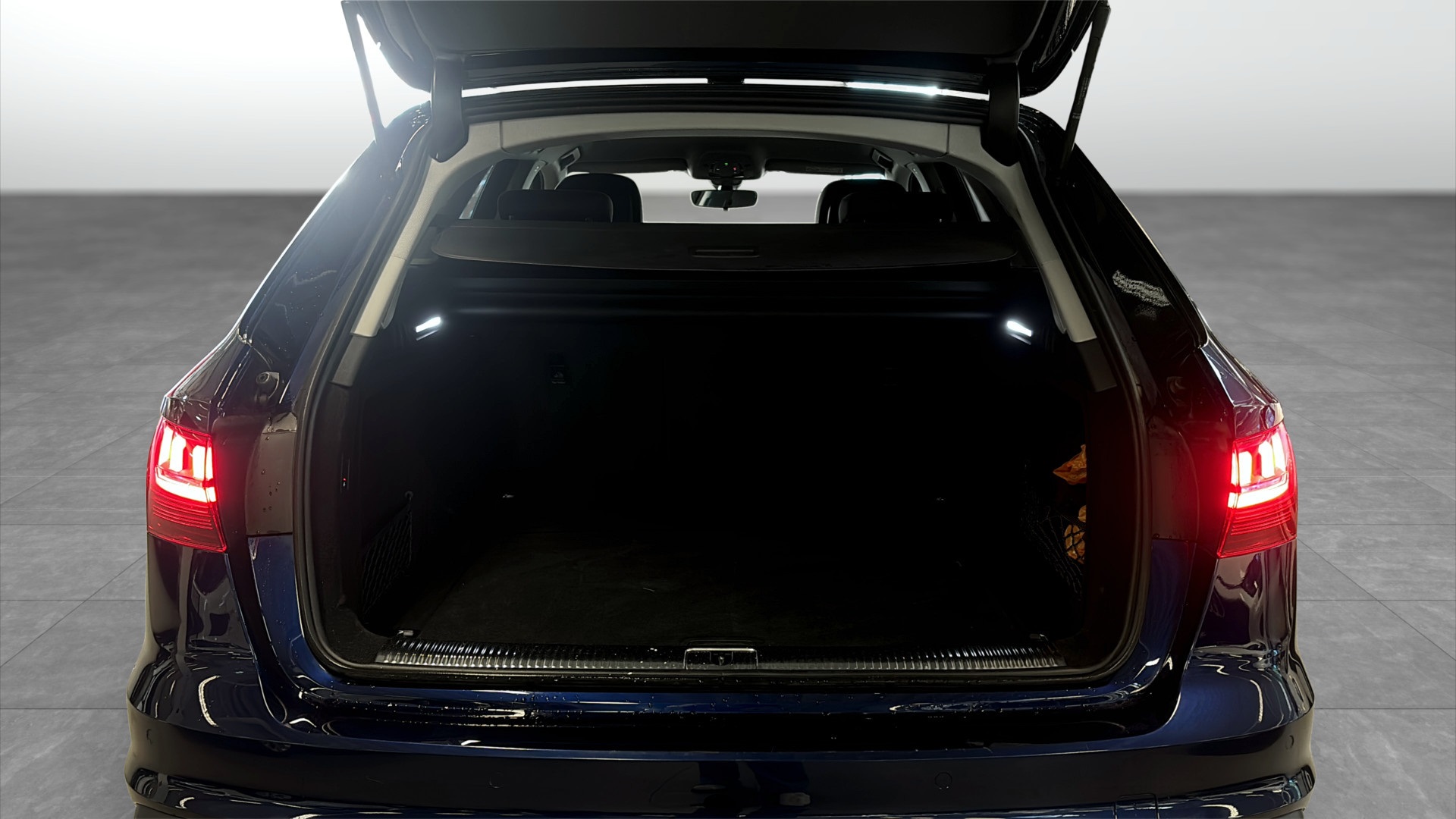 Audi A4 Avant JGR19D
