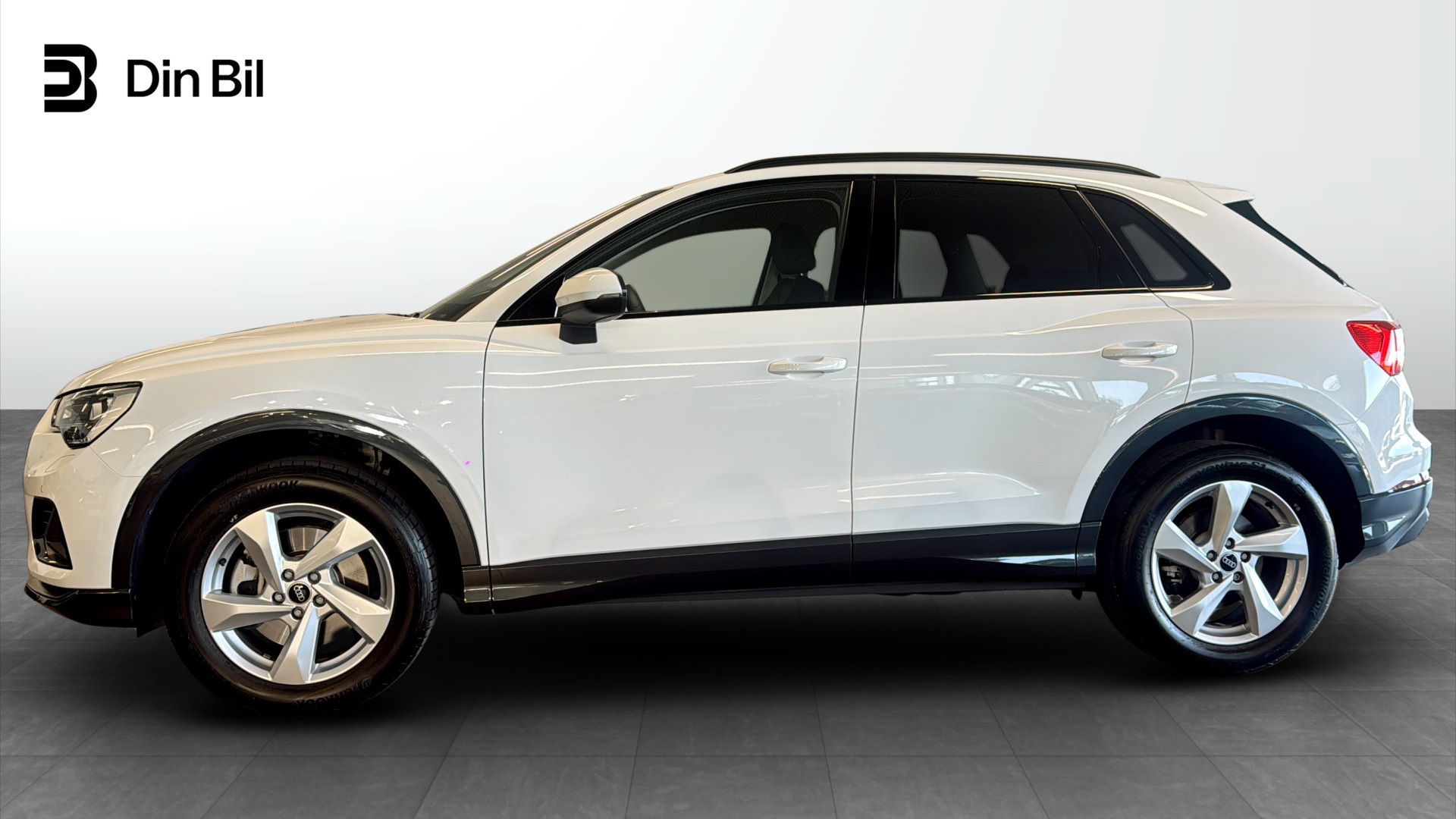 Audi Q3 JHJ07L