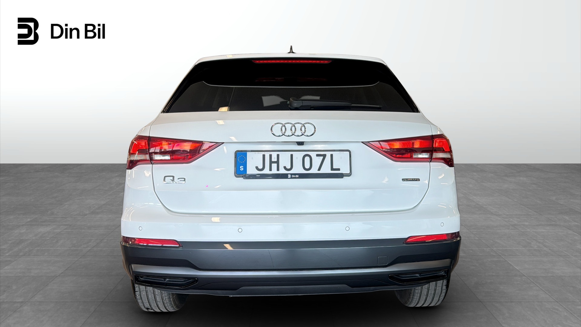 Audi Q3 JHJ07L