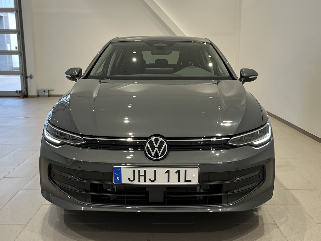 Volkswagen Golf JHJ11L