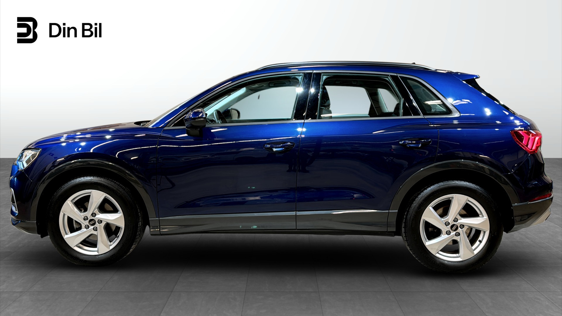 Audi Q3 JHK16R