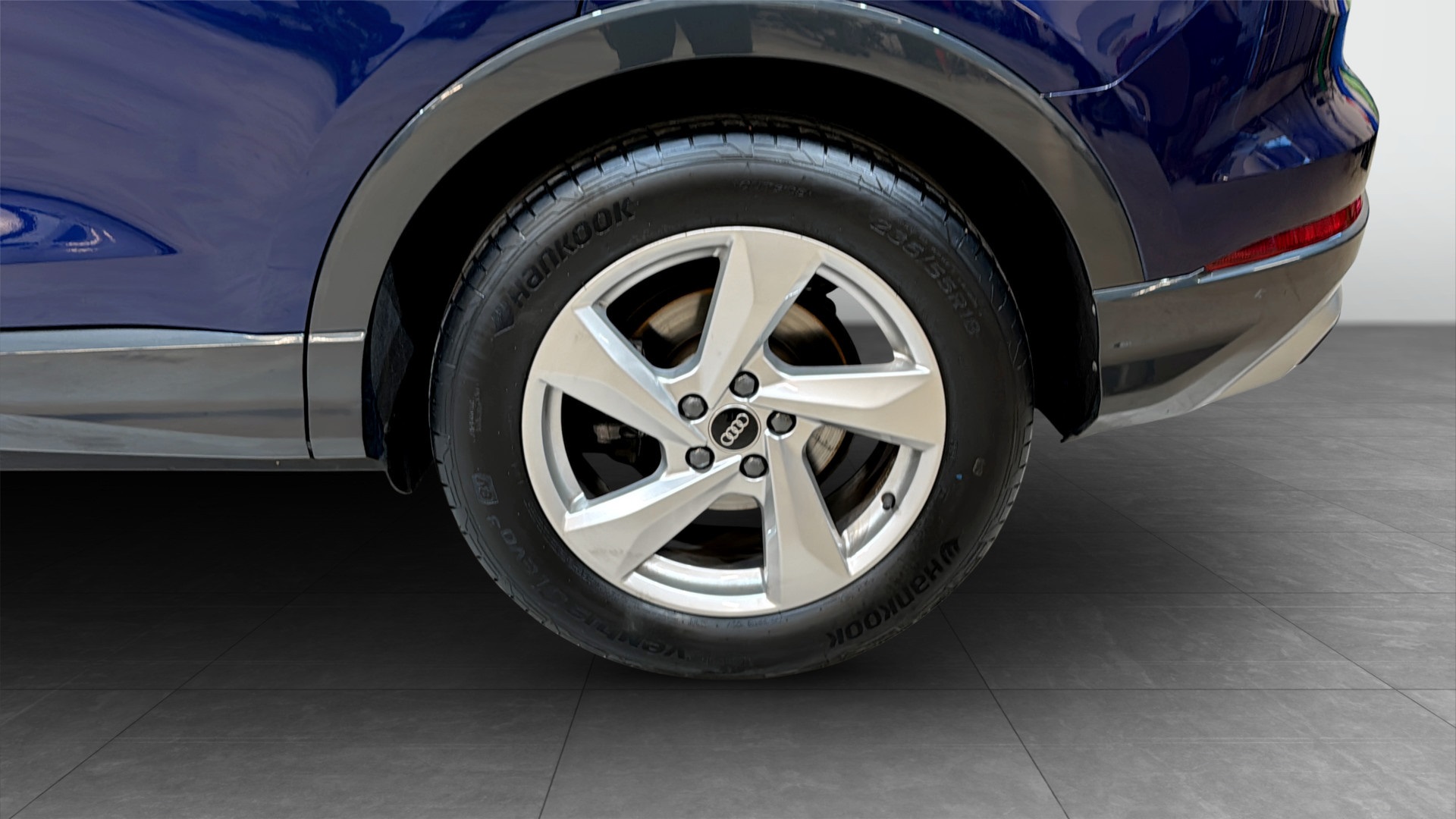Audi Q3 JHK16R