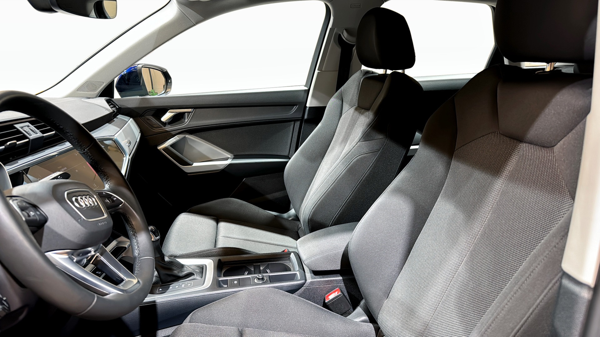 Audi Q3 JHK16R