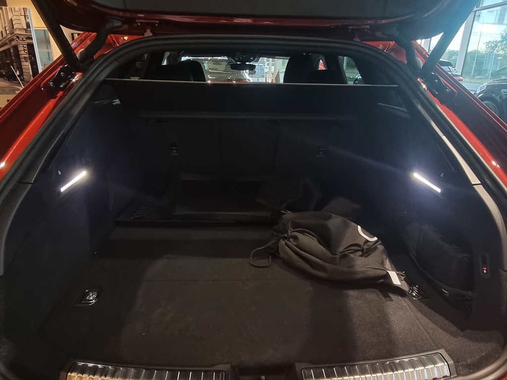 Audi A6 Avant e-tron JHP06G